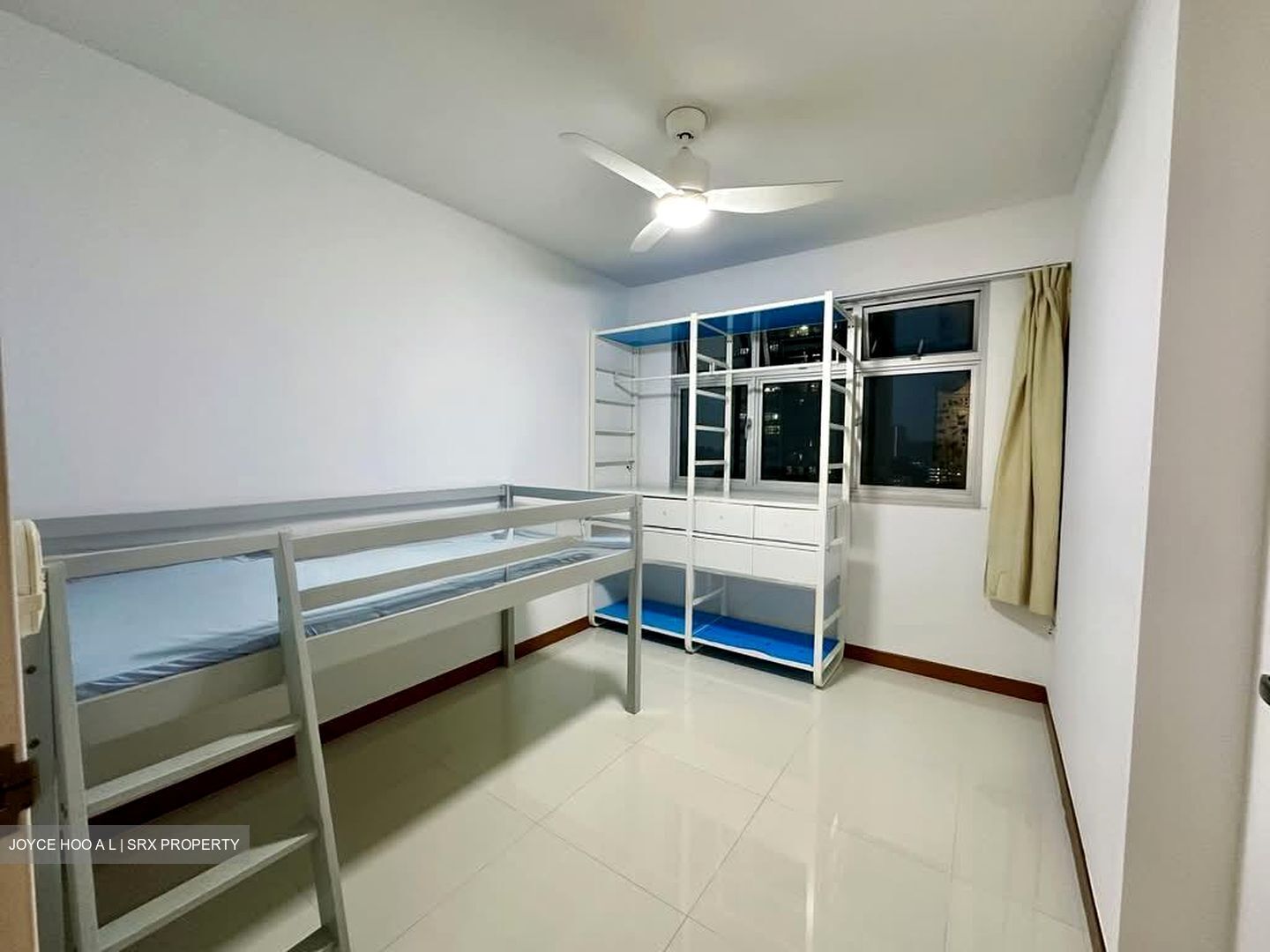 Blk 292A Skypeak @ Bukit Batok (Bukit Batok), HDB 3 Rooms #583022671